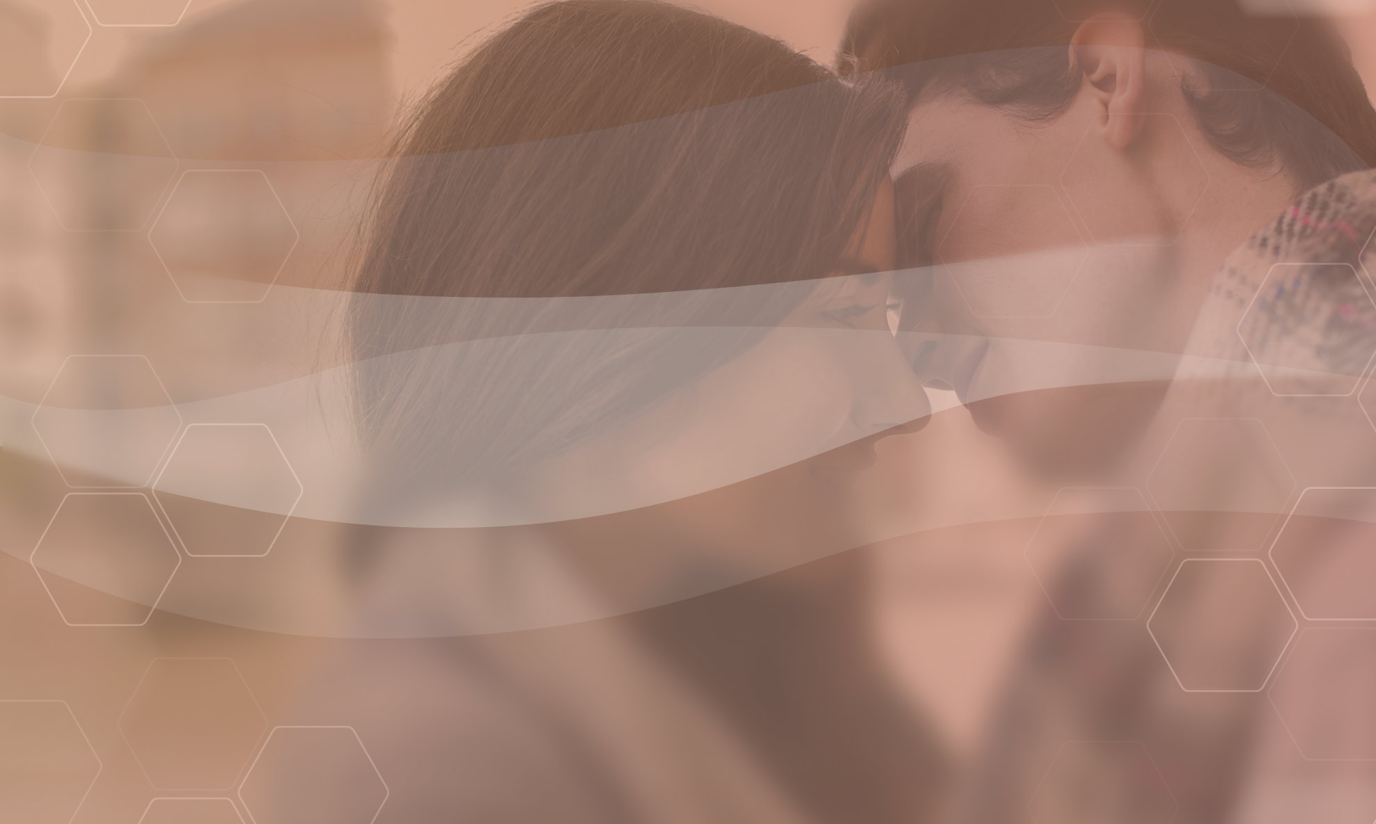 Banner Hintergrund Mann und Frau küssen sich Foto